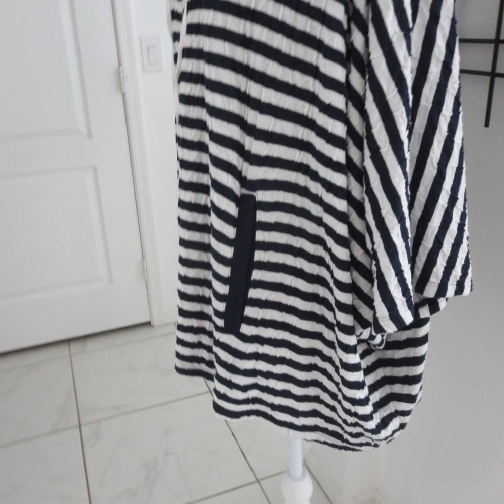 New JUDE Zip Front Hooded Striped Navy White Jacket Dolman Batwing Pockets NWT - Picture 2 of 14